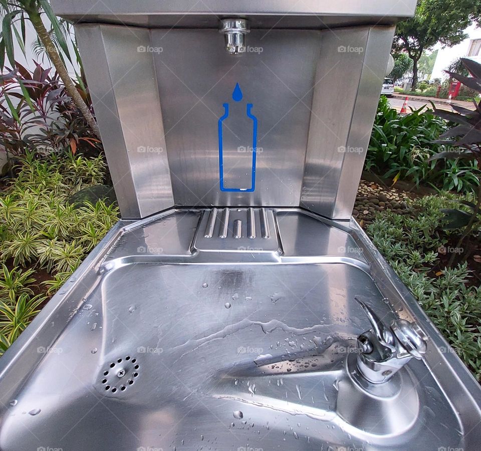 drinking water supply system installed in the park.  make it easy for everyone who passes by to drink