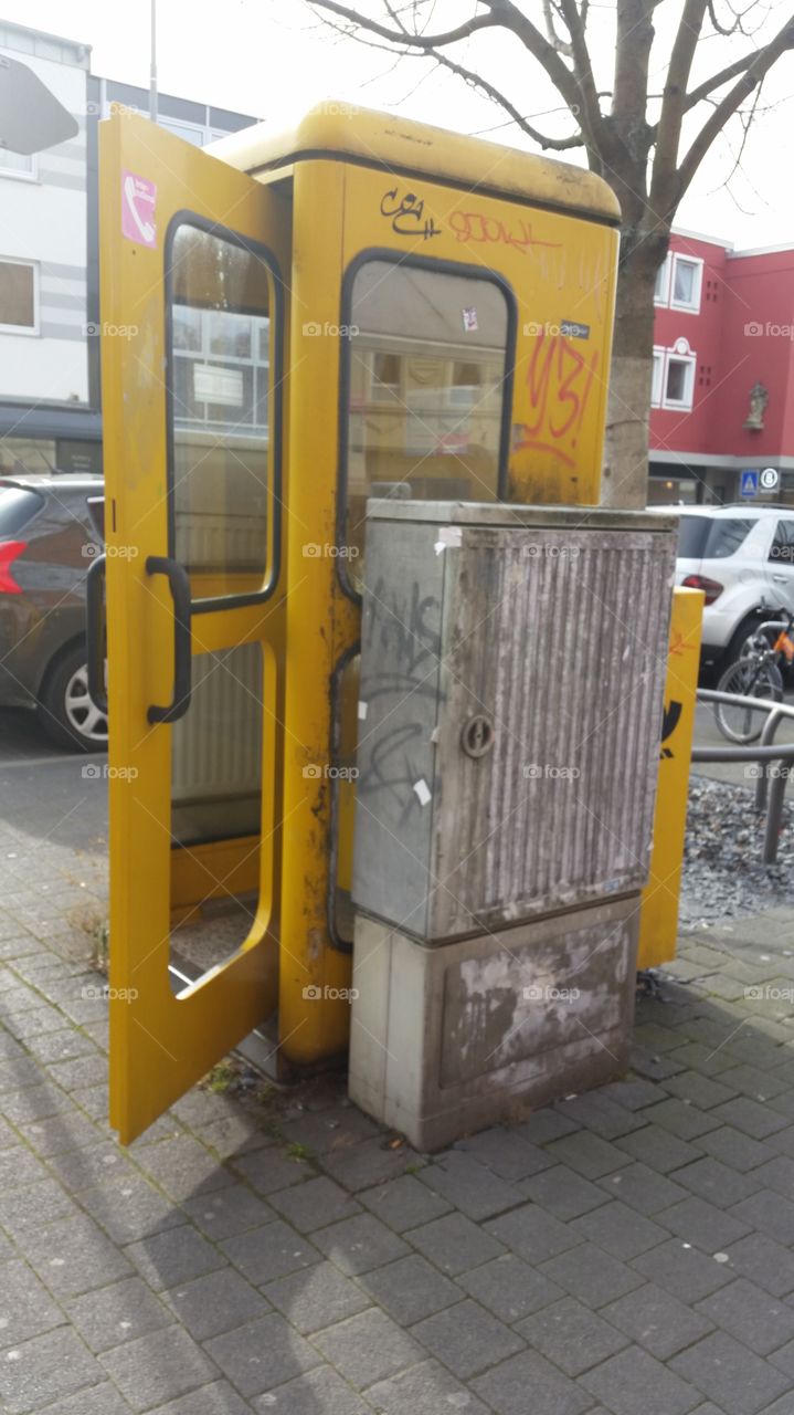 Old photo booth. This is a picture of a photo booth in Trier, Germany.