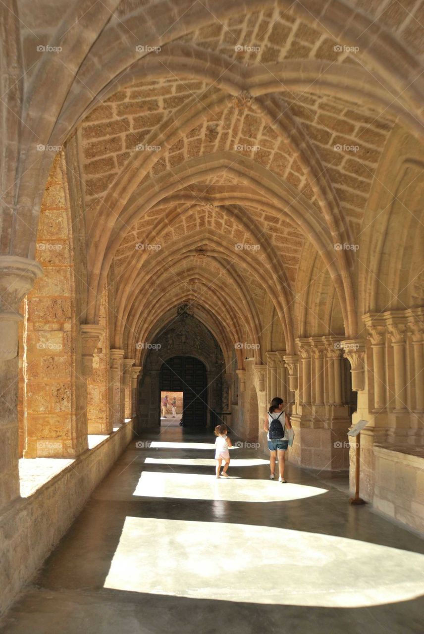 bóveda de crucería monasterio de piedra