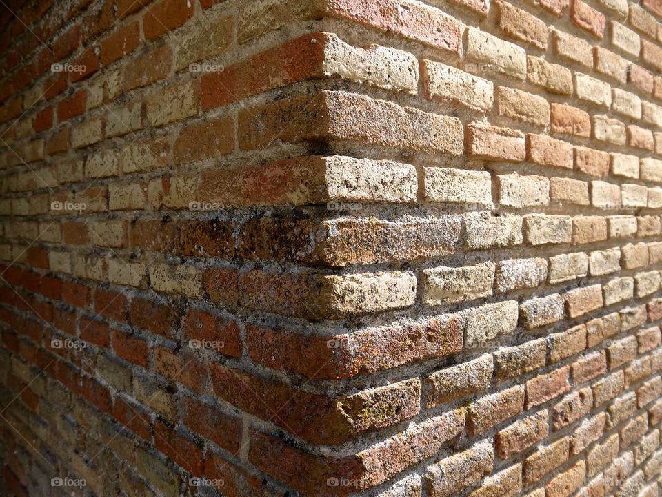 light wall shadow bricks by alejandrorubiob