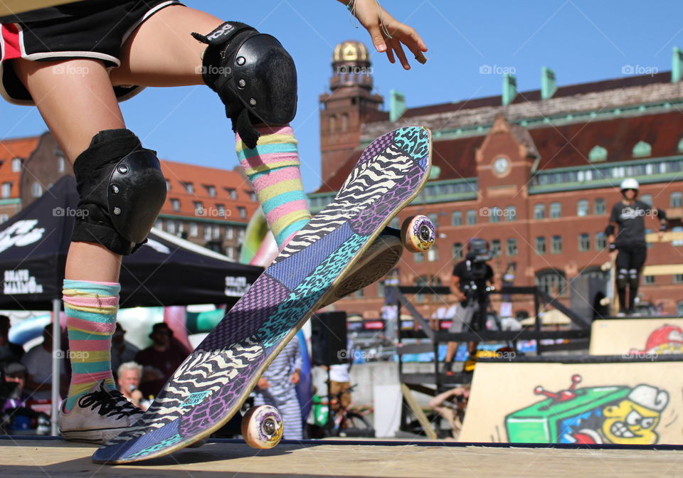 City skateboard style