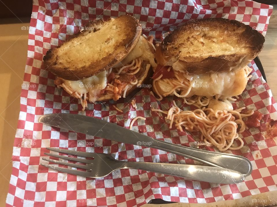 Toasted sandwiches of spaghetti and mozzarella cheese 