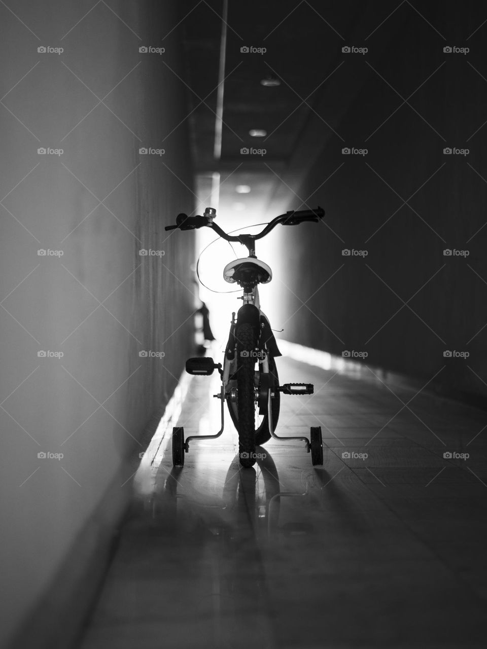 Bike in corridoor