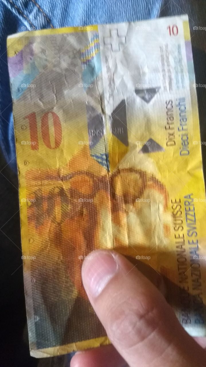 dinero suizo