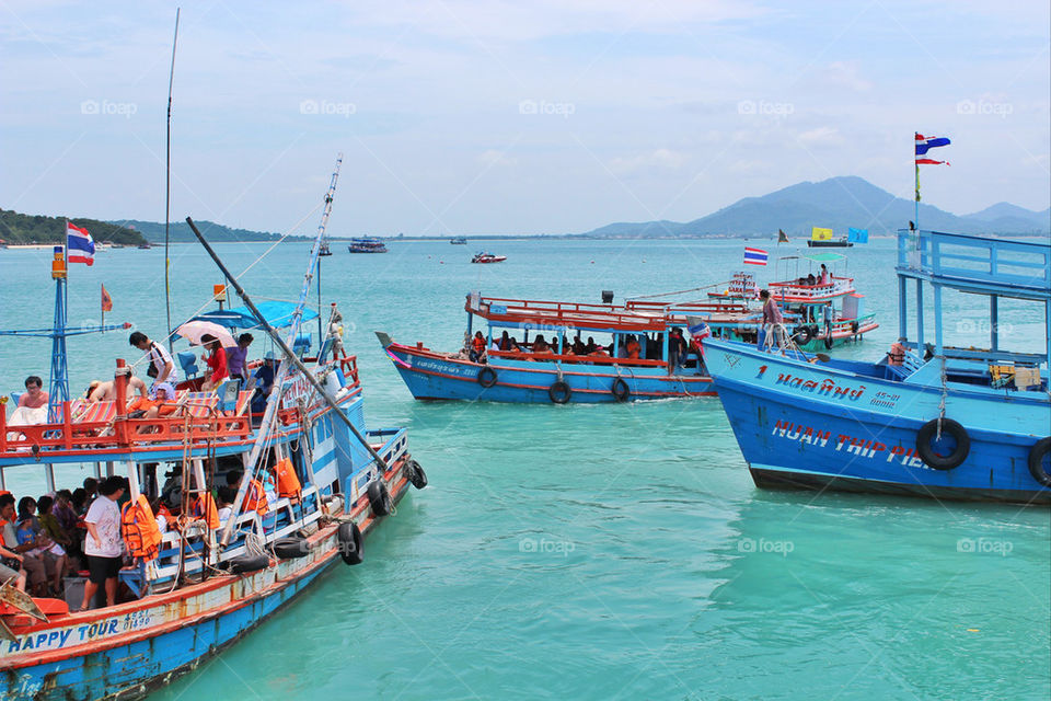 sky blue travel boats by twilite