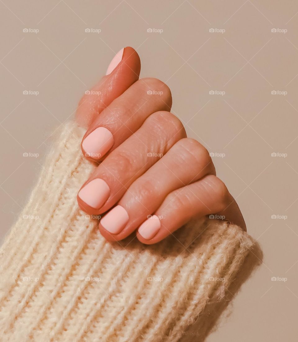 pastel pink manicure