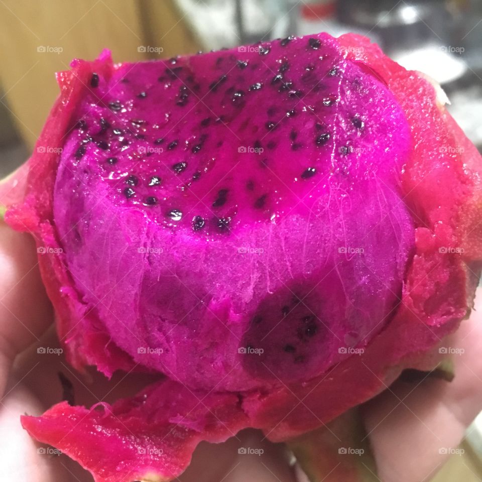 ‪E para o jantar... #Pitaya!‬
‪Hábitos saudáveis são necessários.‬
‪“Fechando a lojinha”, boa noite a todos!‬
