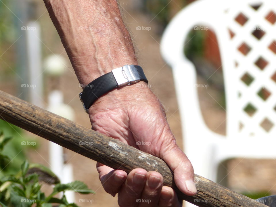 Distance hands gardening 