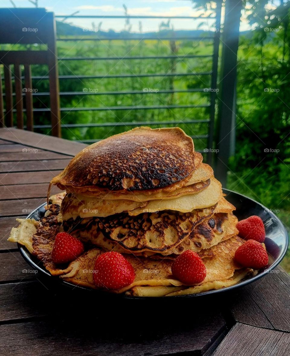 Pancakes and strawberries