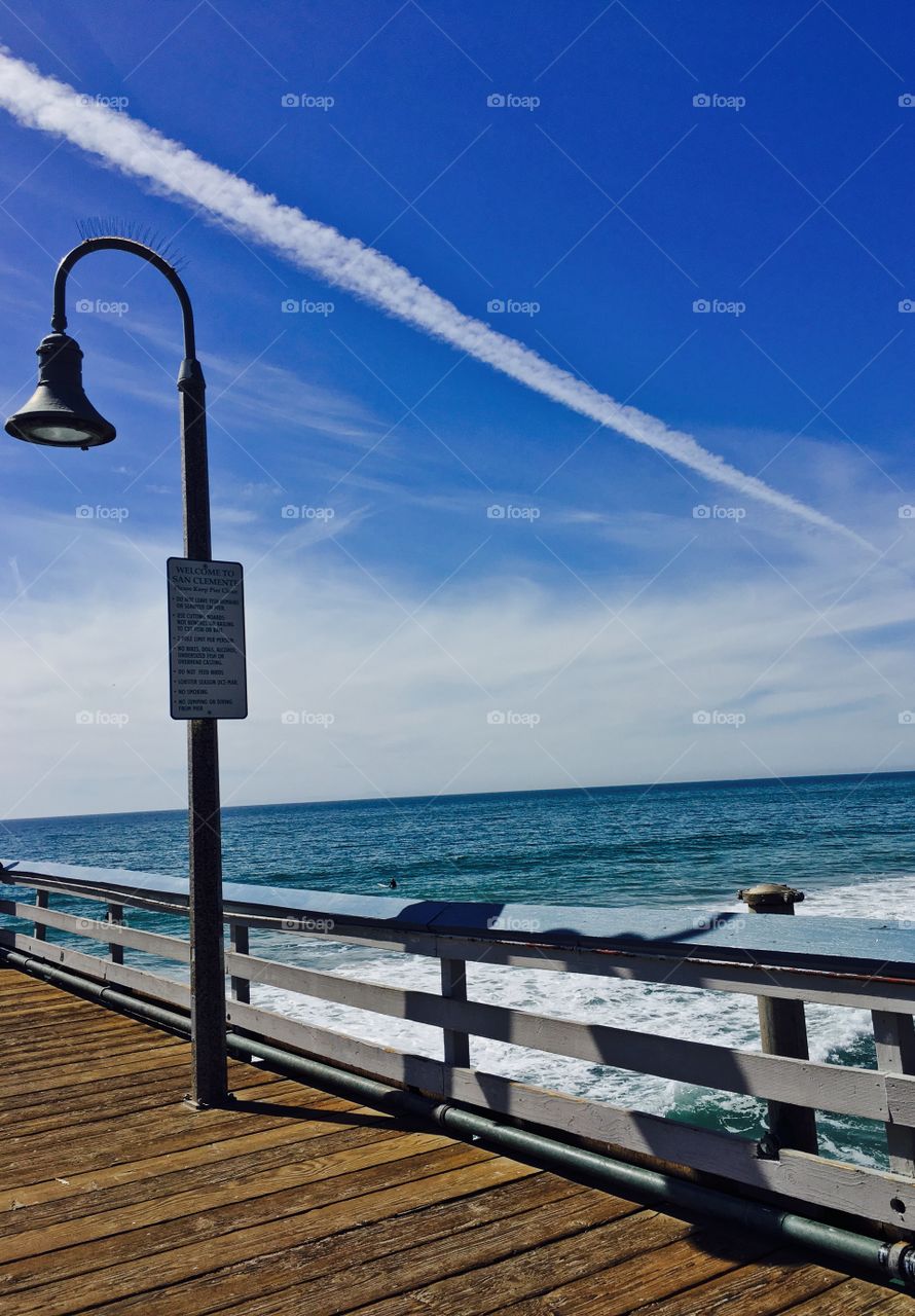 Walk along the pier 