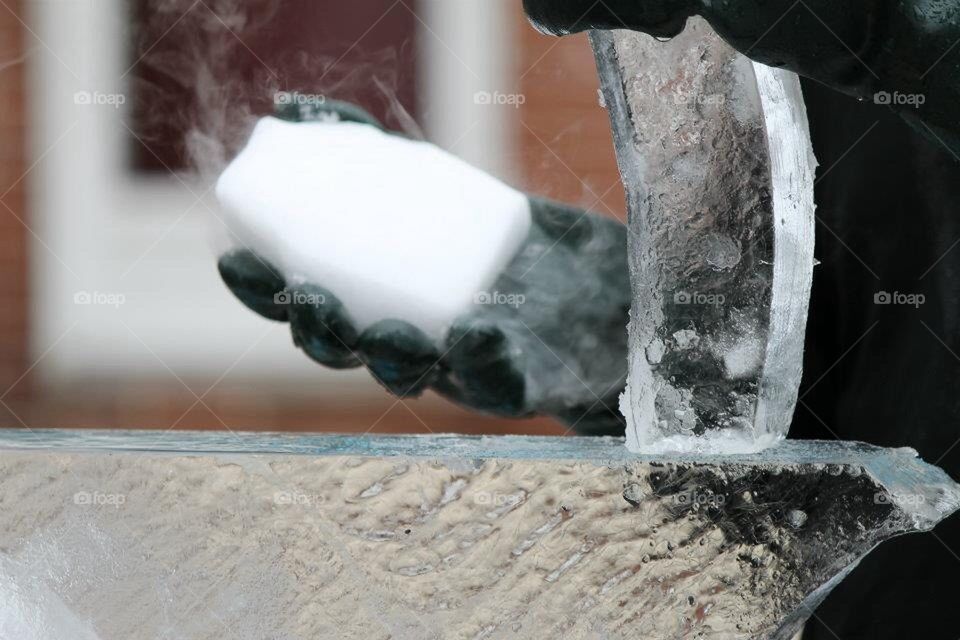 Ice Sculptor
