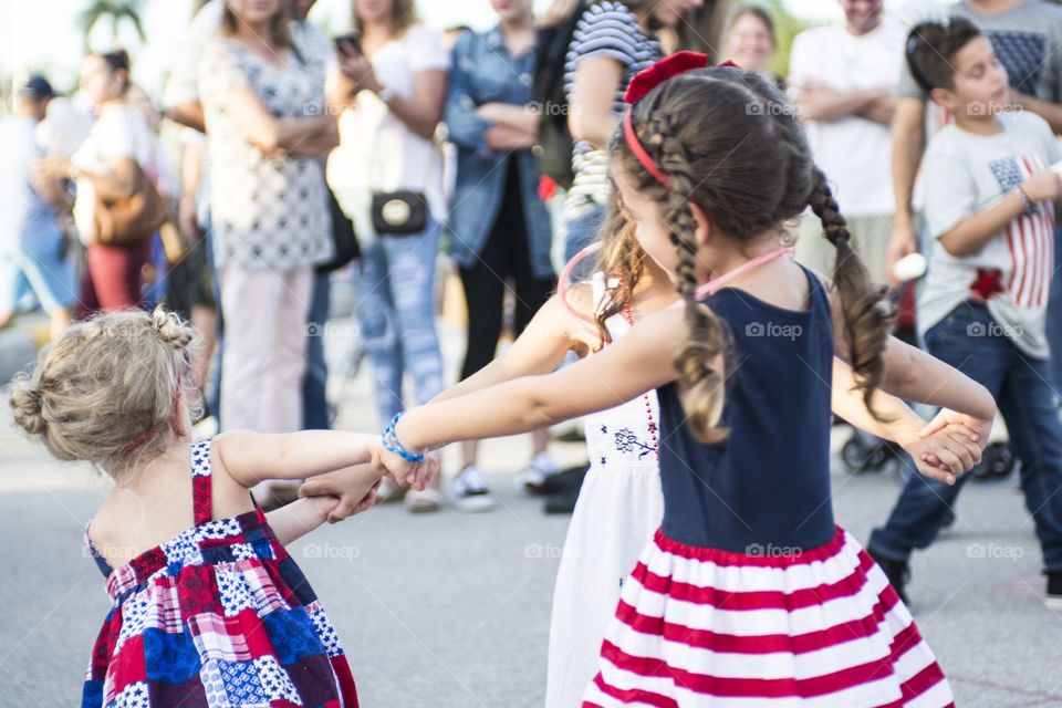 Dancing around sisters