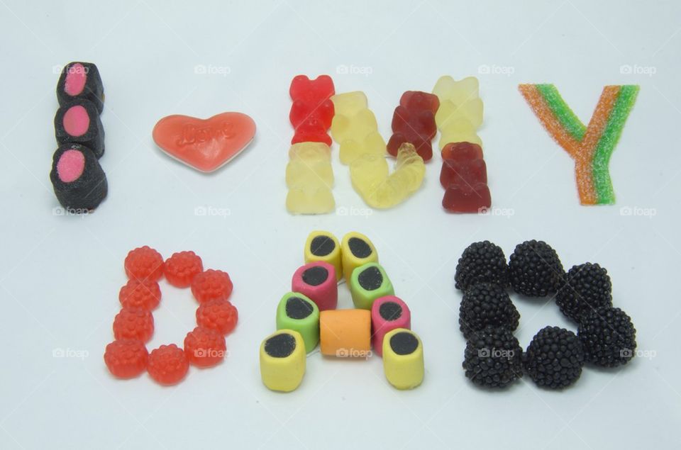 Happy Fathers Day message with candies