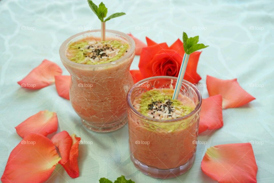 Fresh Fruits Smoothie - Waterman,  strawberry and banana - Homemade