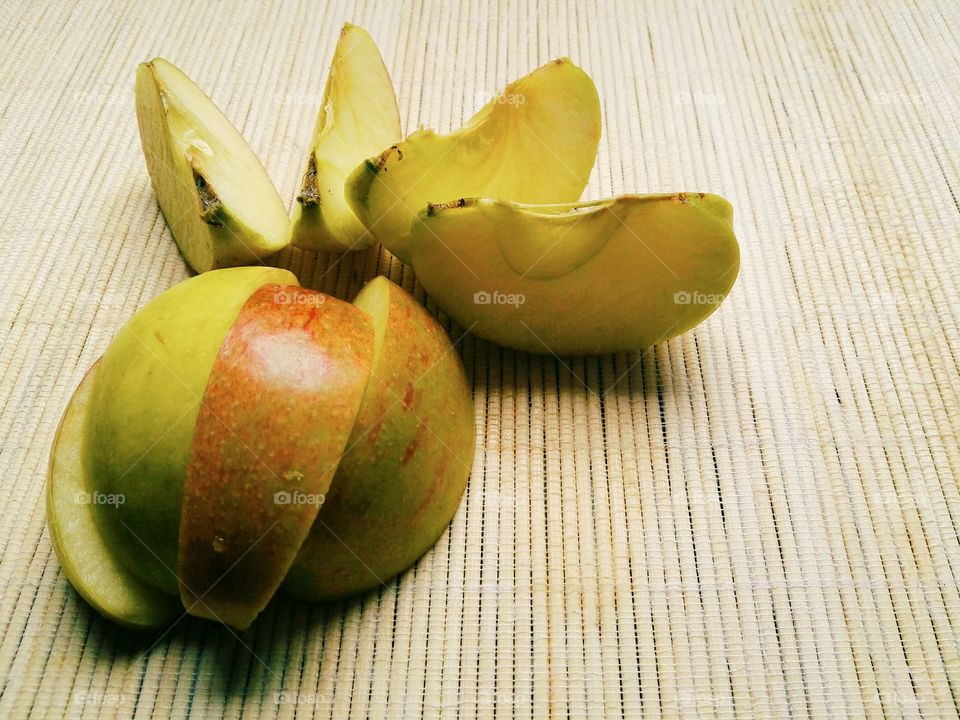 sliced apple