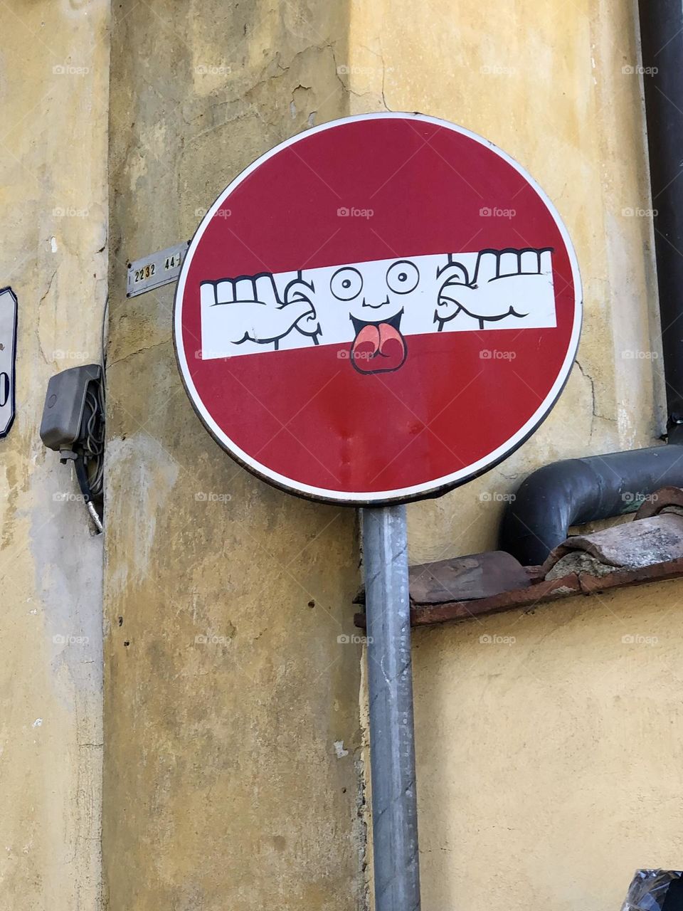 Stop, Look and Stick Your Fingers In Your Ears