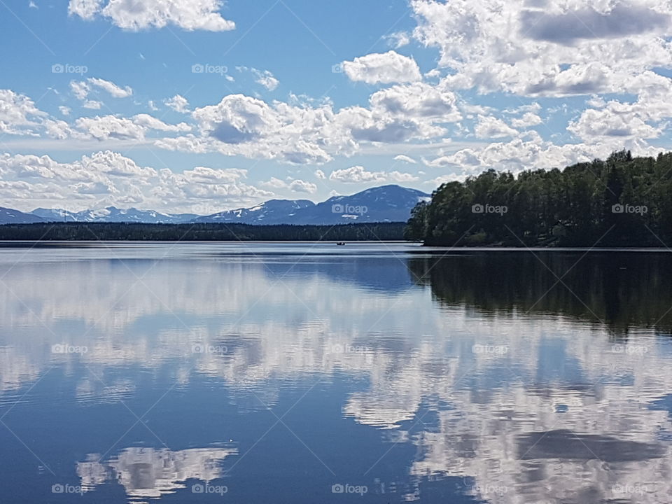 Sea reflection