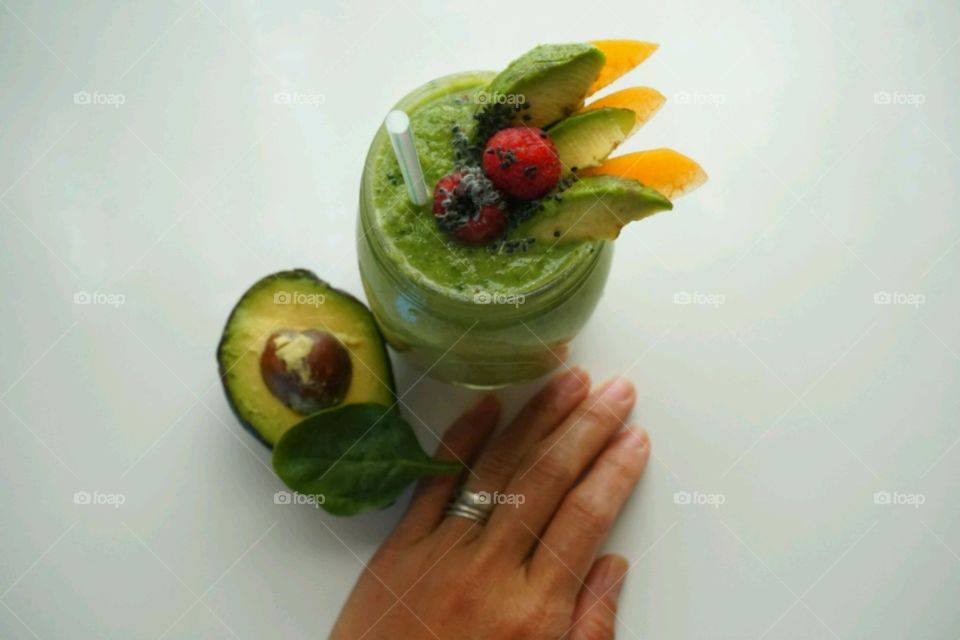 Fresh Fruit Smoothie - Avocado Smoothie - spinach, peach, apple