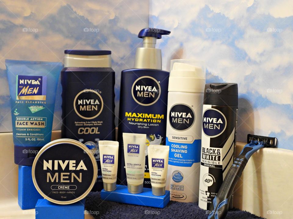 Take a moment to check your bathroom cabinet. Do you have all your essentials for some simple self-care? Nivea Men is ‘world’s first’ skin care products that suites all my needs. 