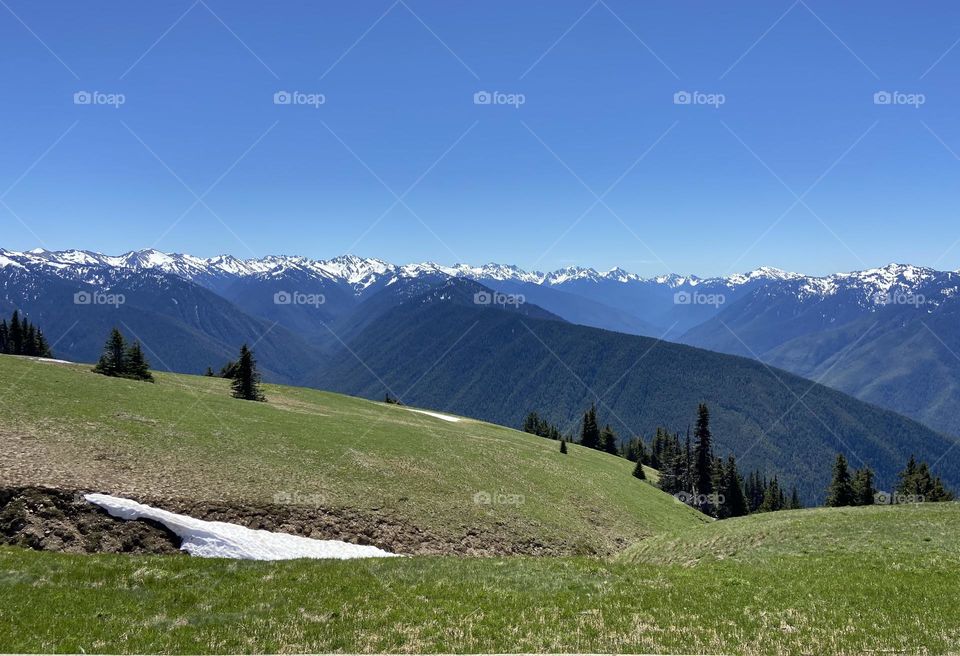 View of the mountain range from viewpoint