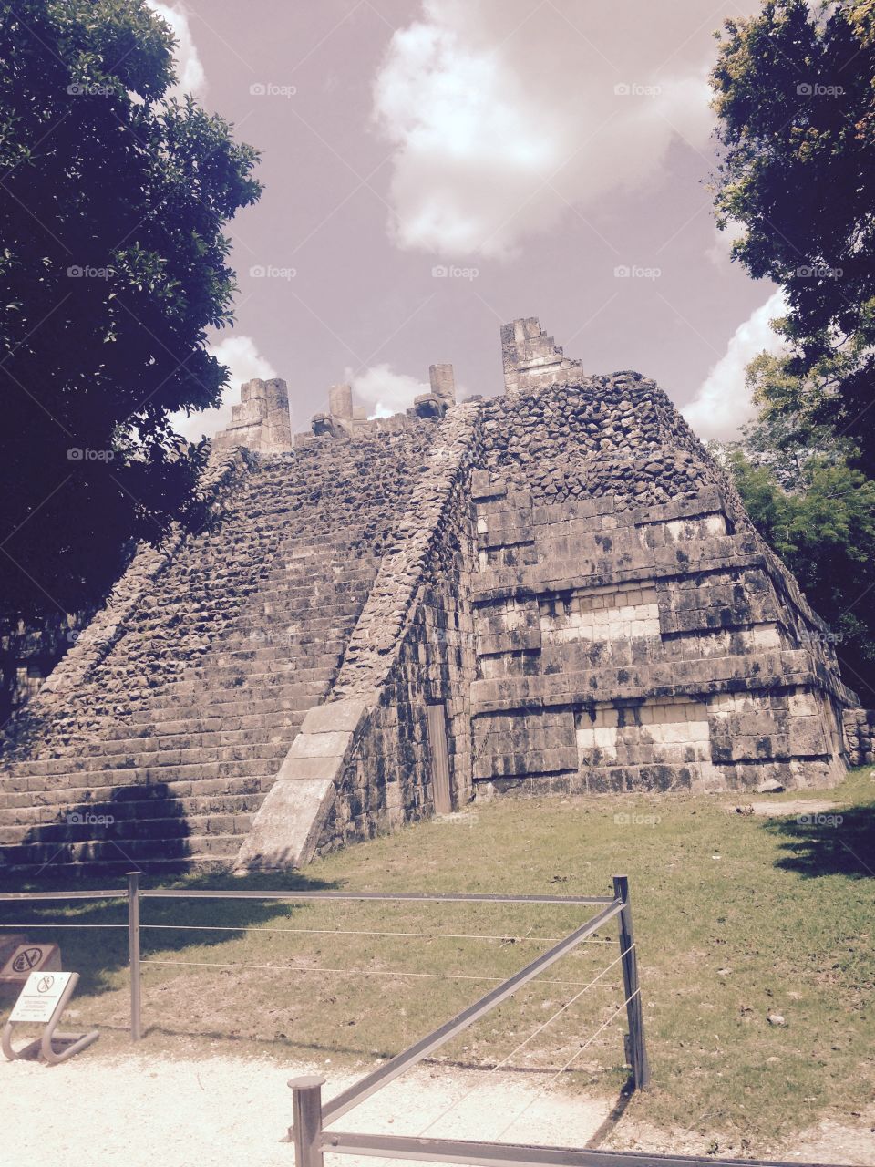 Mayan ruin 
