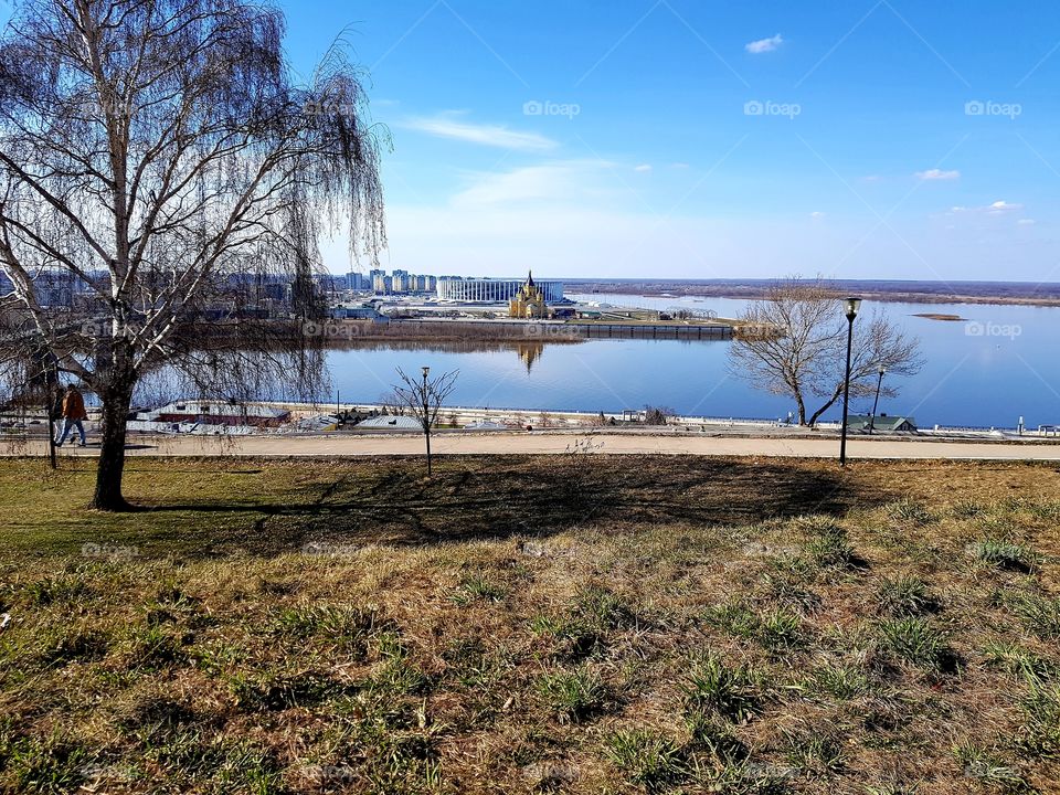 two sides of the river in the big city