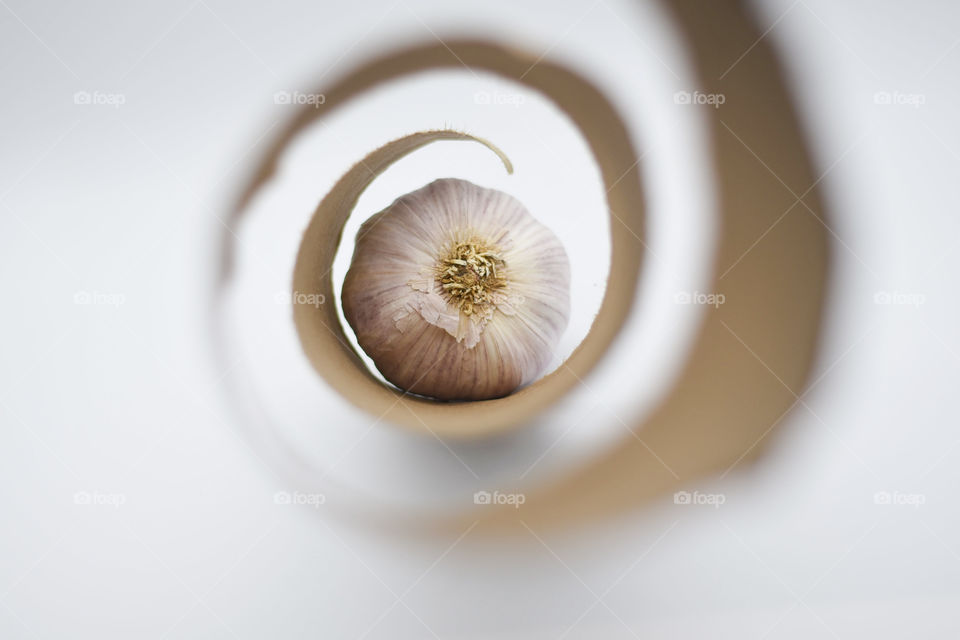 Tried some creative shots! You don’t have to have the most expensive stuff to create a great photo! Here’s a garlic and a tissue holder! 