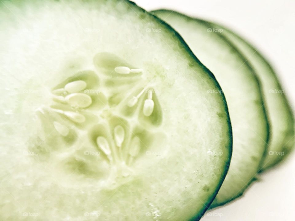 CUCUMBER SLICES