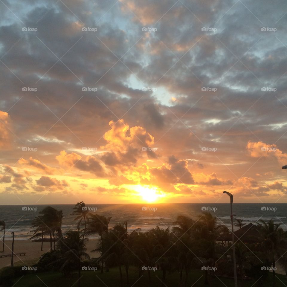 Hello friends!  Here in Brazil, dawn is always so beautiful and inspiring. Cheer the nature! (Fortaleza - CE). / Olá amigos! Aqui no Brasil, o amanhecer é sempre tão bonito e inspirador. Viva a natureza!