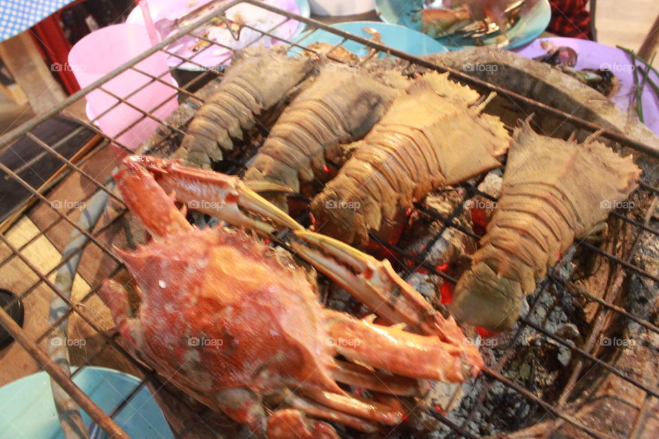 seafood at night pattaya