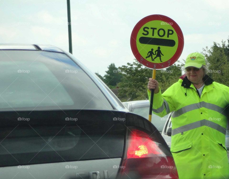 Guide for the safe crossing of children returning from school