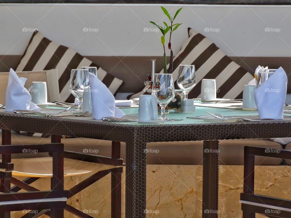 Table Setting. Interior Design At A Mexican Resort Restaurant
