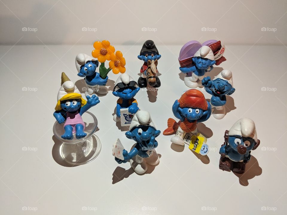 I love to collect smurfs!
