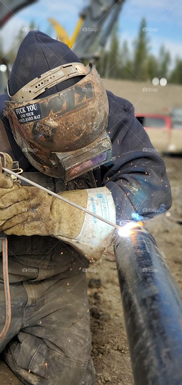 alberta
Canada
oil and gas
welding
arc and sparks