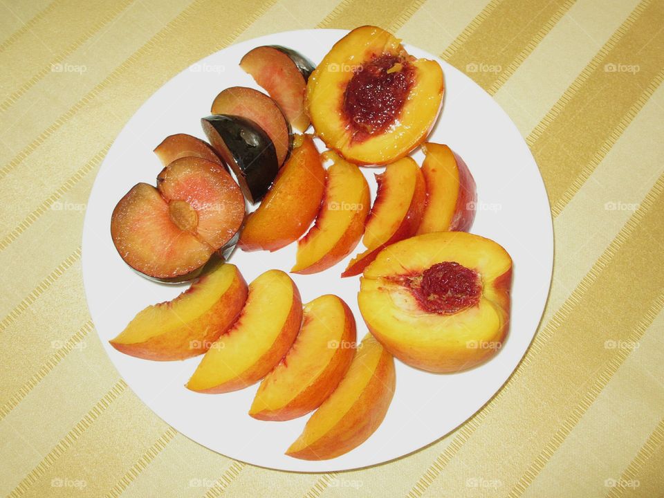 Plum, Nectarine and Peach, halved and sliced