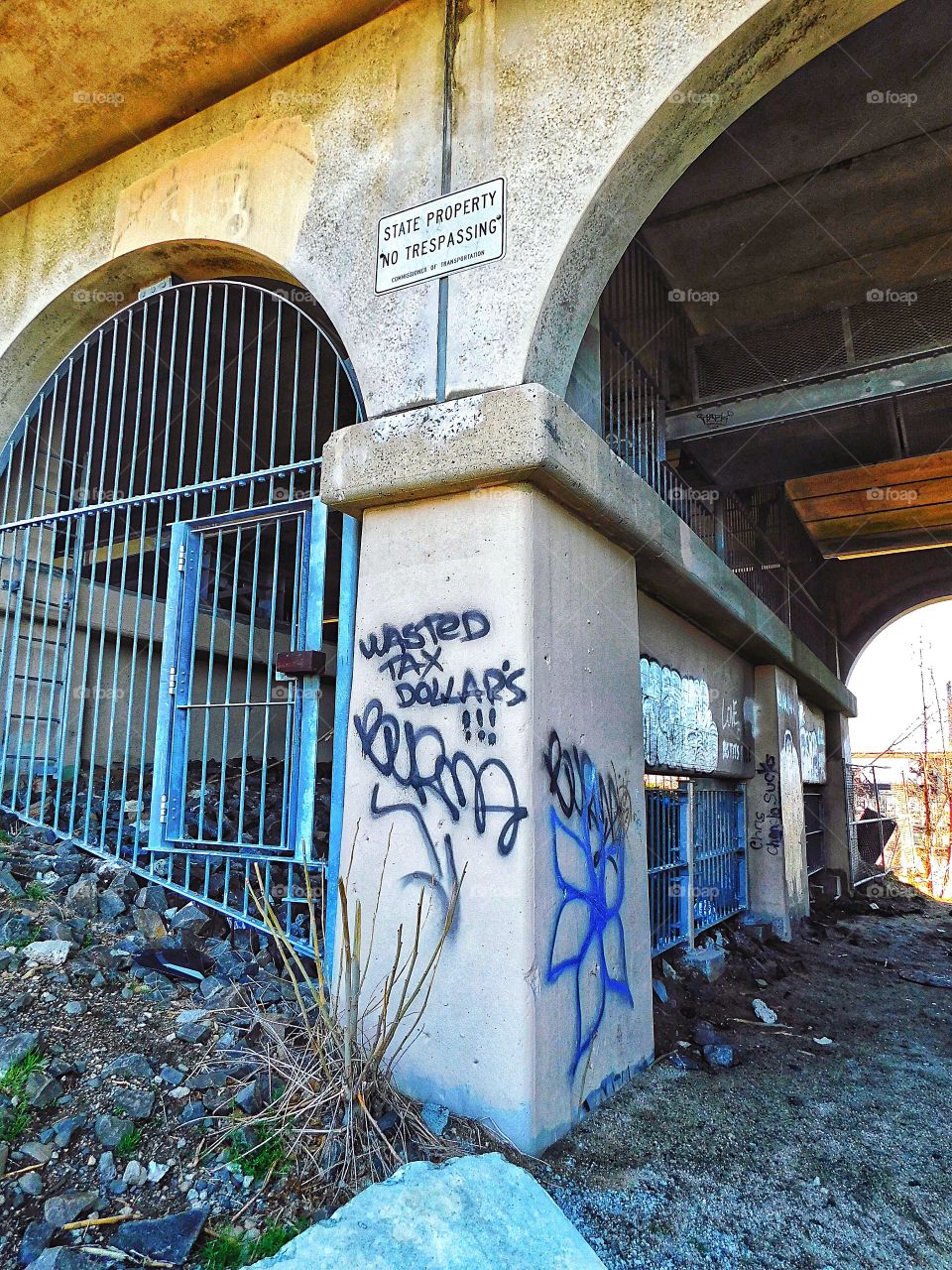 Under the Washington/Devon Bridge