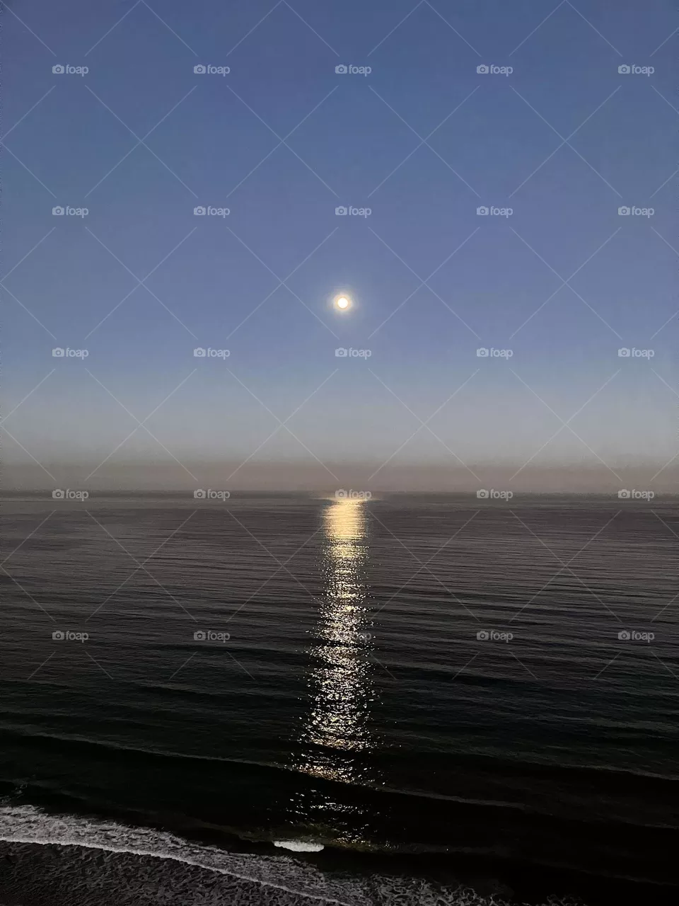 Full moon set