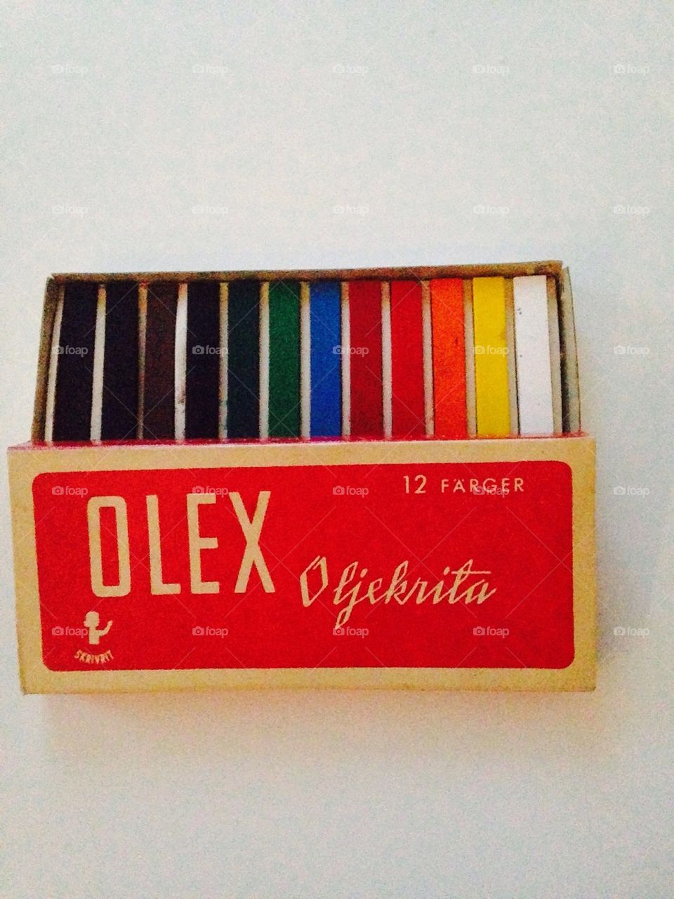 Retro crayons