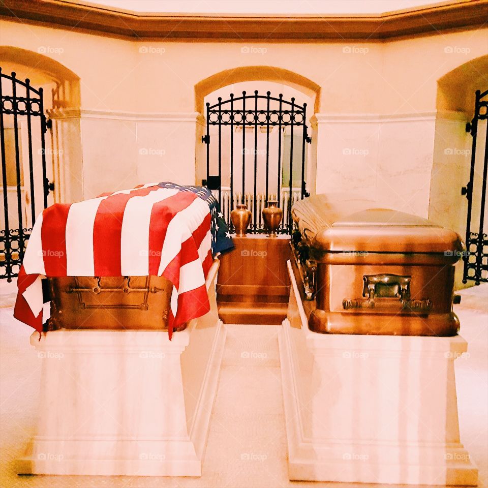President Garfield’s casket draped with the American flag. Lakeview Cemetery, Cleveland.