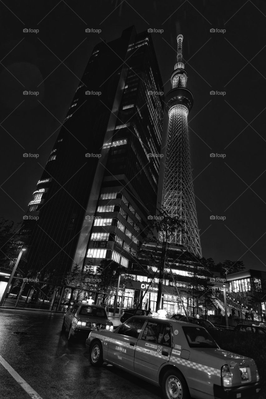 Tokyo Skytree, ground looking up