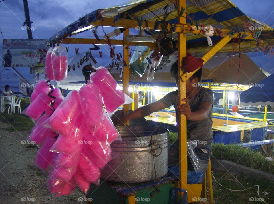 Feast coming soon, so vendors in Boulevard busy starting their routines until the big day comes. Different activities happen every night. Carnivals on the go, cotton candies rolling, people eating, kids enjoying rides and a lot more till dawn. It happens only once a year so people in Siquijor Philippines makes the most of it.