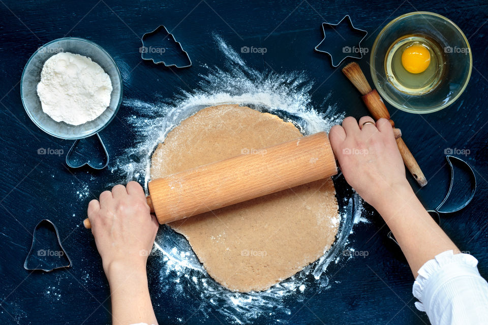 Woman preparing cookie