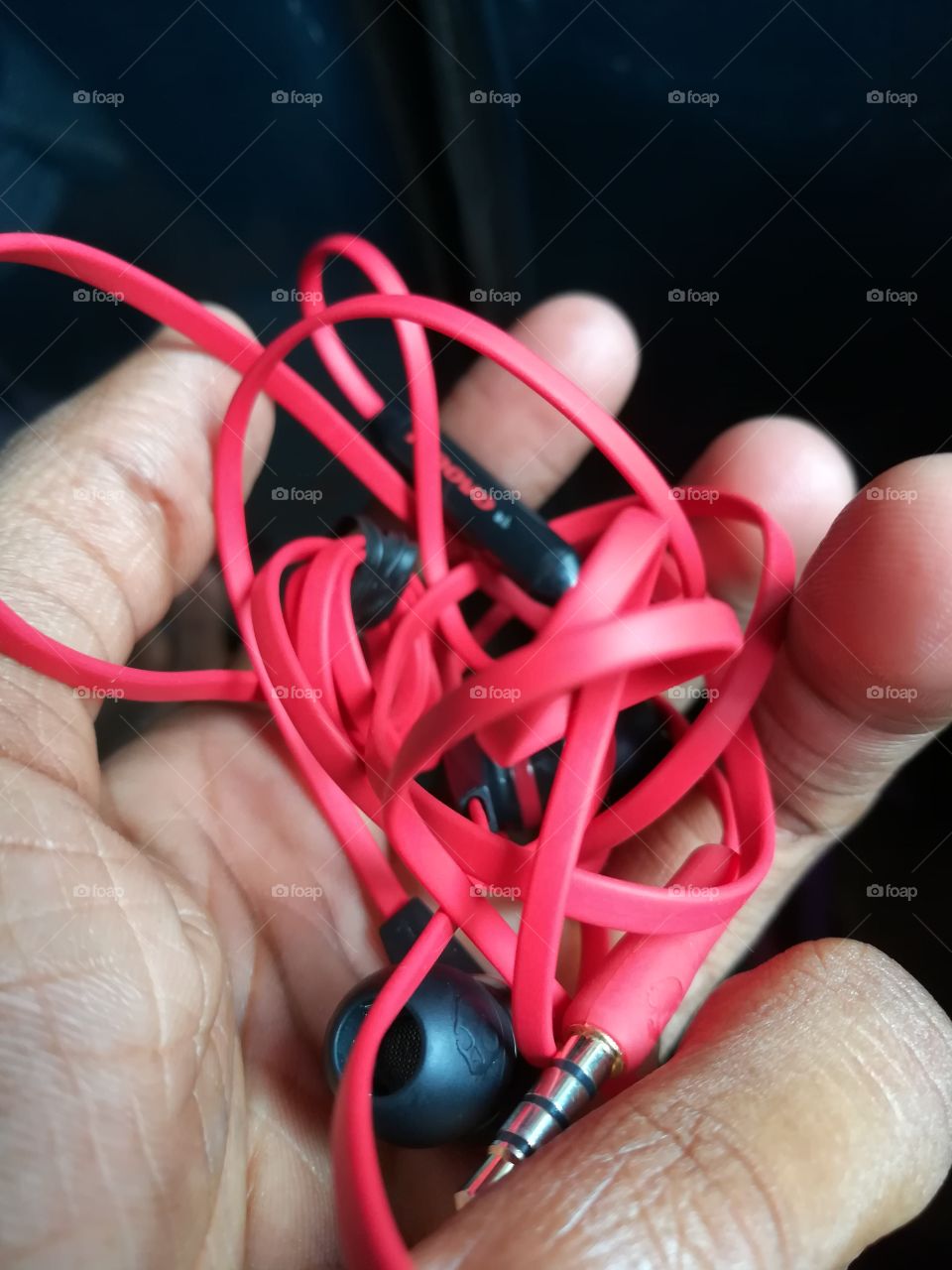 Handfree in the hand