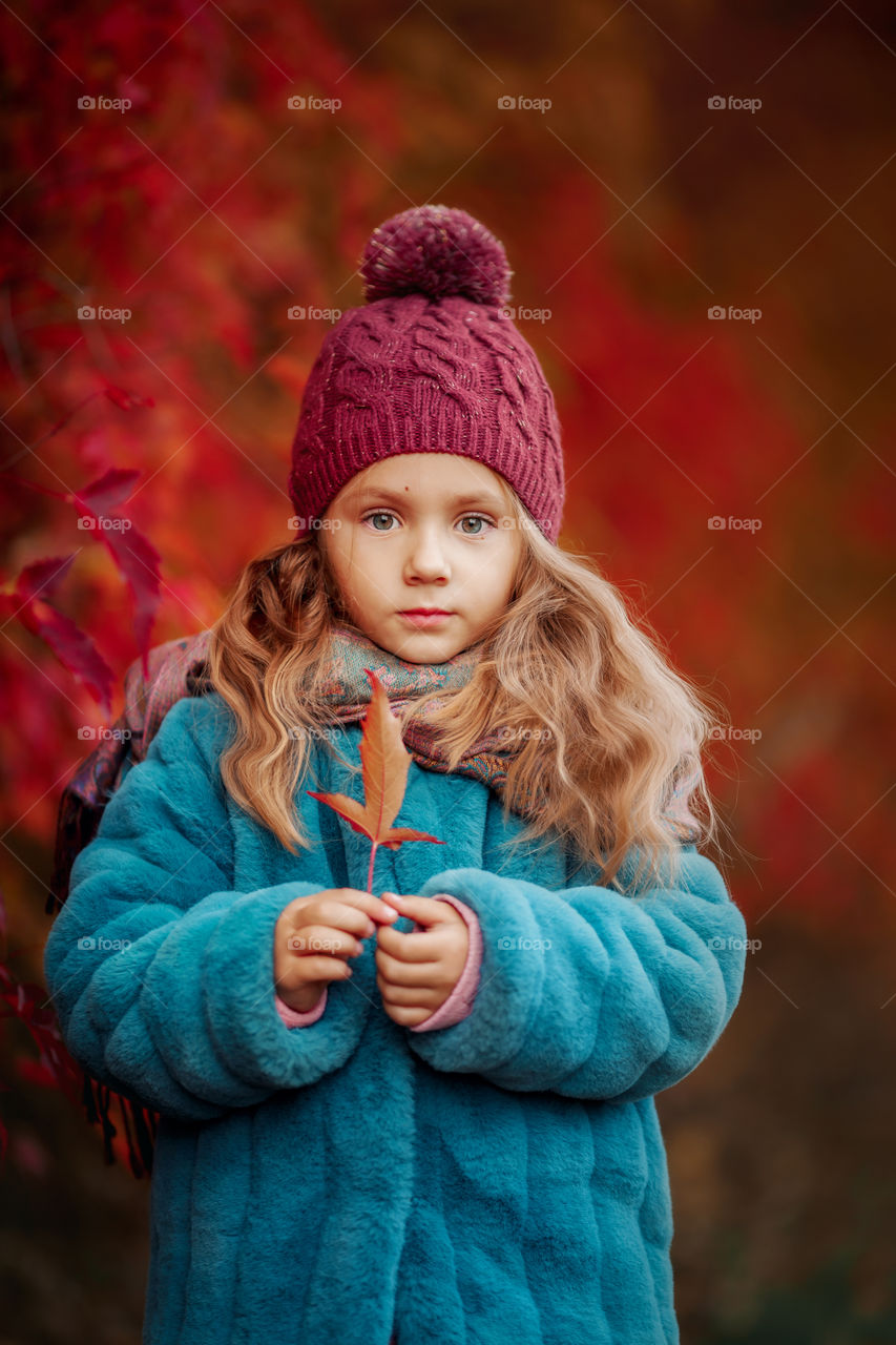Autumn little girl portrait 