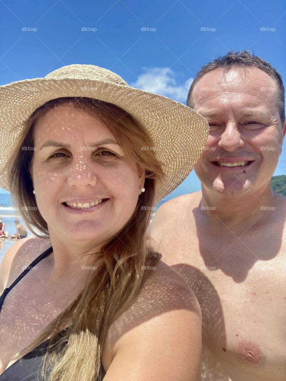 Dia de Praia, dia de Família!

Minha querida esposa Andréia e minhas filhotas Marina e Maria Estela… o que seria de mim sem elas?