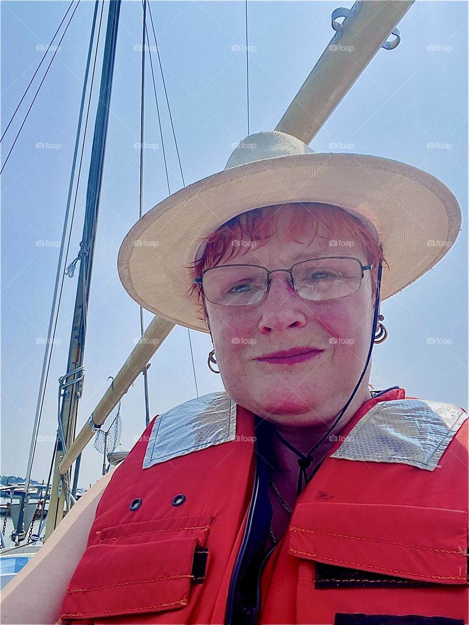 Turning slightly pink already at the beginning of the maiden voyage of our new boat from “Mamaroneck” to “Newtown Creek” by the “Pulaski Bridge” in LIC, Queens I am still quite enthusiastic about our endeavor. 2023. Hypnotic Productions