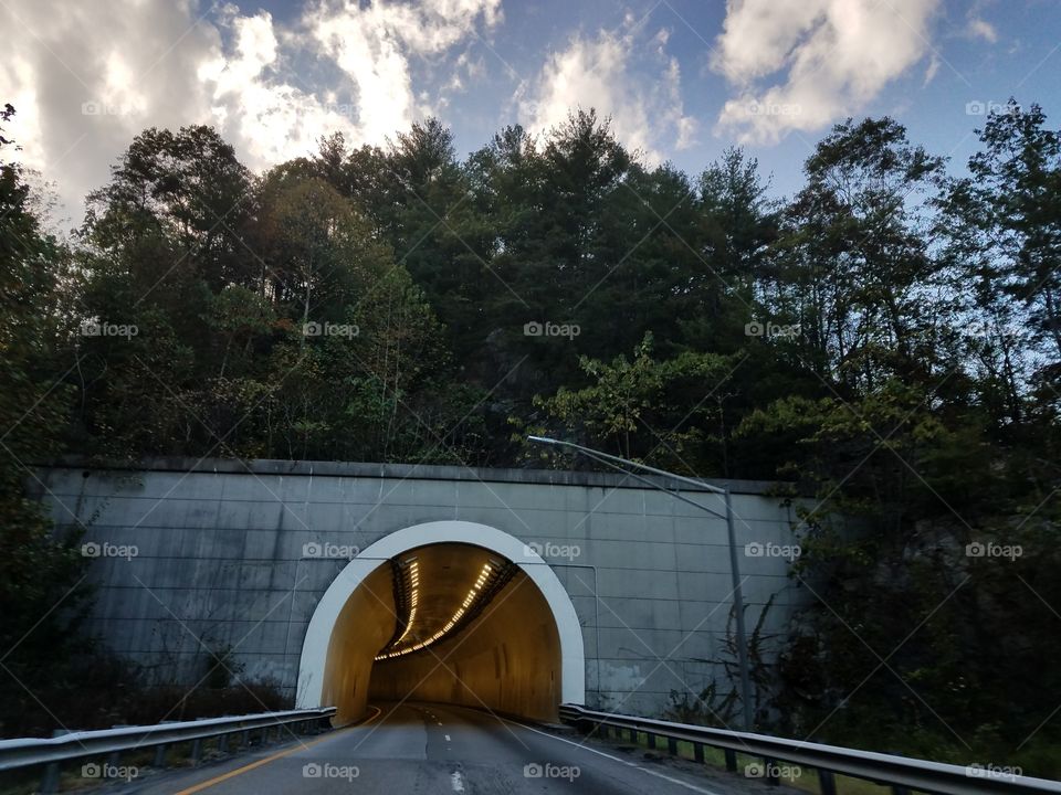 Tunnel