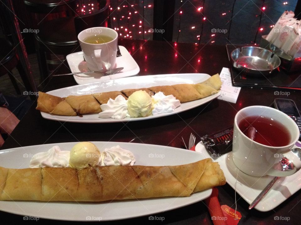 Dessert. Pancakes with ice cream