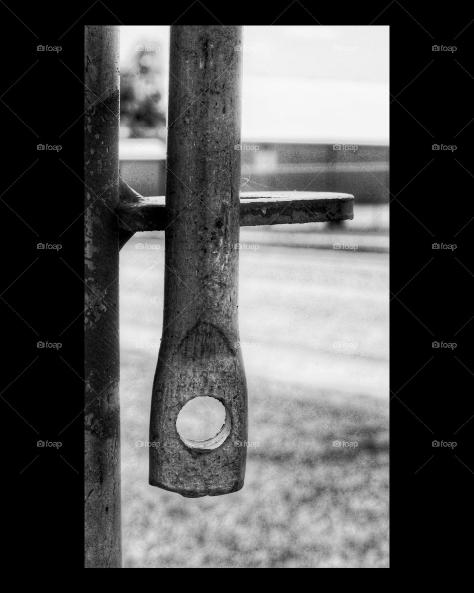 metal fencing locking bolt