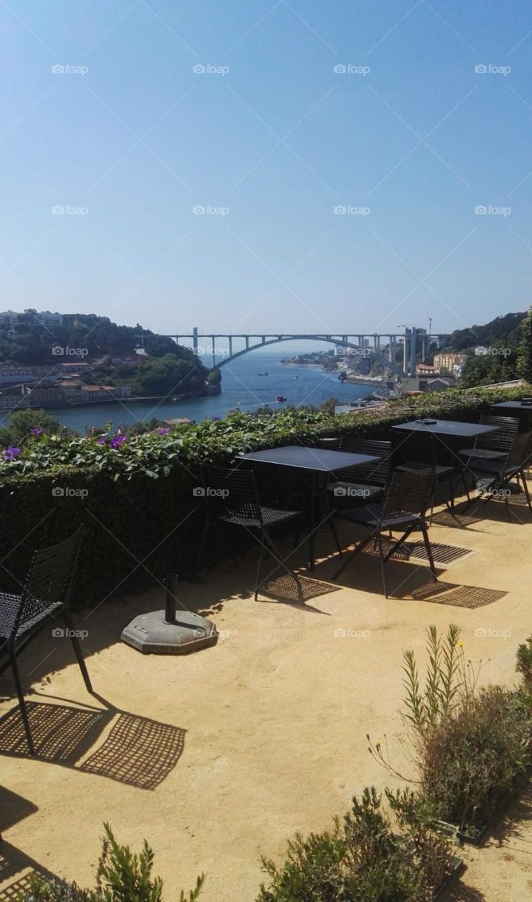 Beautiful Porto
Bridge
Cafe
Daytime